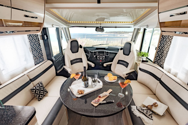Grand-camping-car-6-places-serie-BLACK-PEARL-Wincester-75-LMF-Florium-Wincester Grand-camping-car-6-places-serie-BLACK-PEARL-Wincester-75-LMF-Florium-Wincester