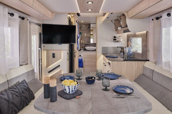 MAYFLOWER 67 LO-03-SALON-ARRIERE MAYFLOWER 67 LO-03-SALON-ARRIERE